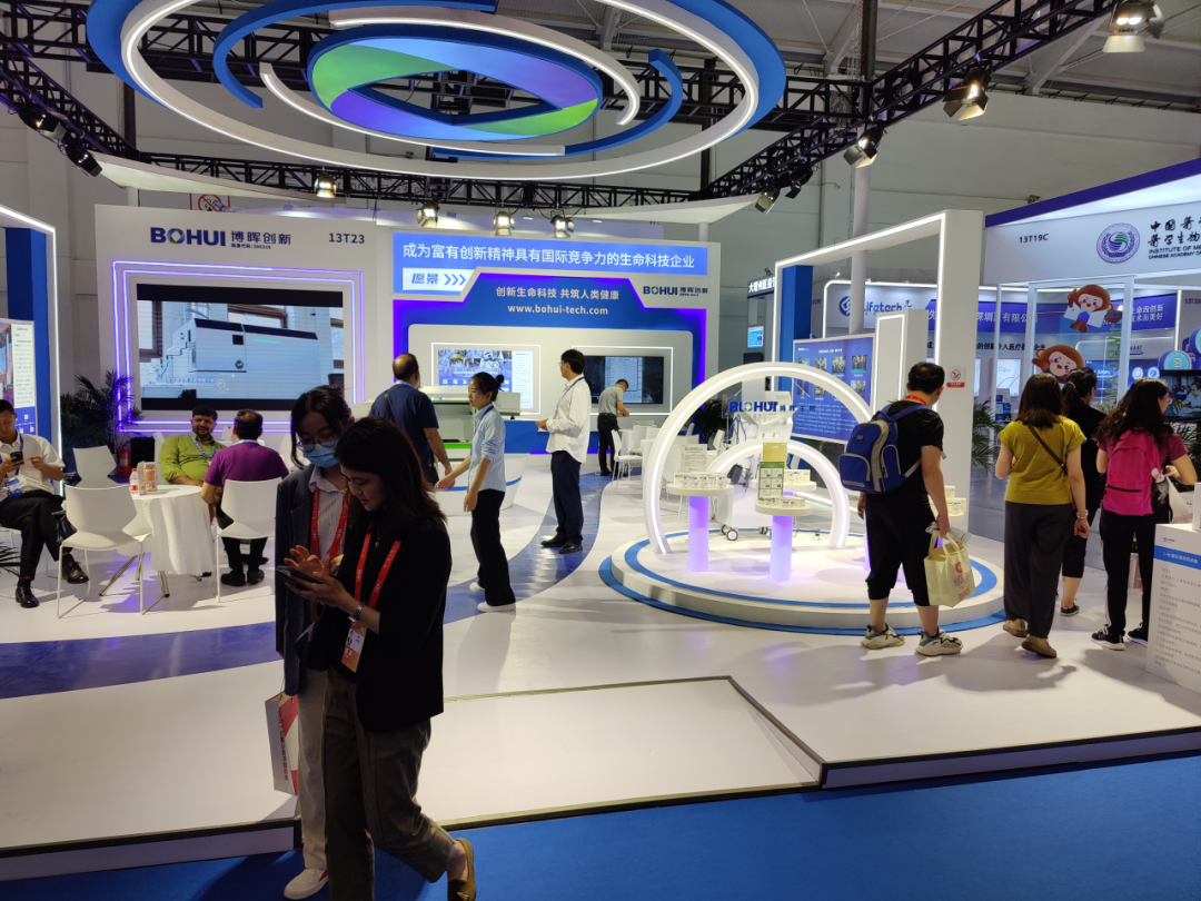 898545a0a45a4e998359f4959a2d35fc